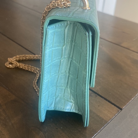 Orsay‎ shoulder bag gold hardware - Picture 3 of 11